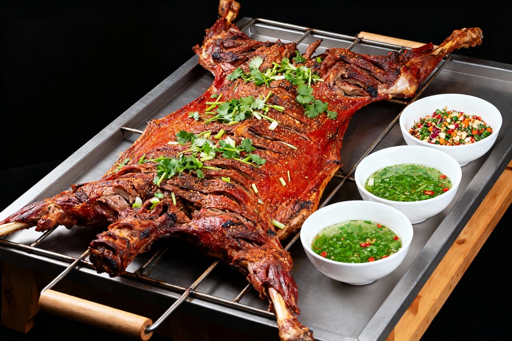 餐饮舆情：舆论如何看待36斤羊烤完仅剩6.9斤