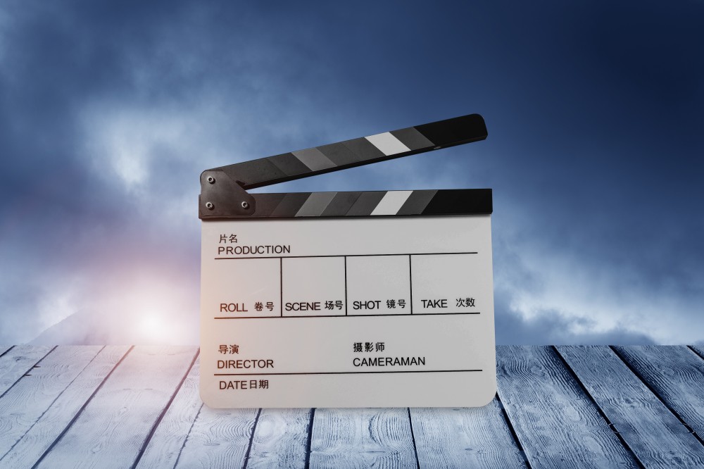 影视舆情：舆论如何看待银河酷娱与奔兔影业合同纠纷